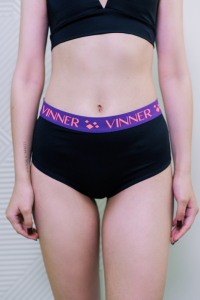 Теннисные шорты укороченные под платье женские Vinner (черный/фиолетовый)